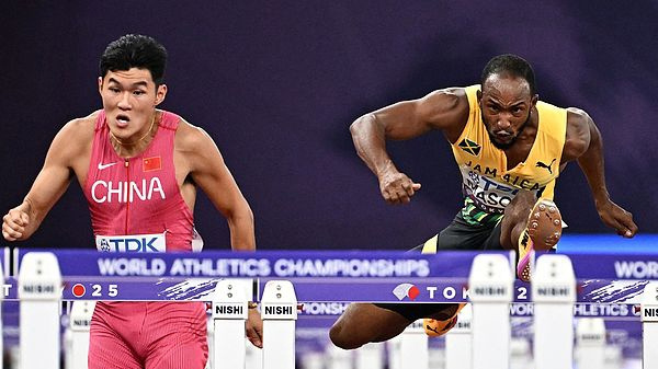 采访区内, 选手携手跻, 刘俊茜仅为 采访区内, 选手携手跻, 刘俊茜仅为