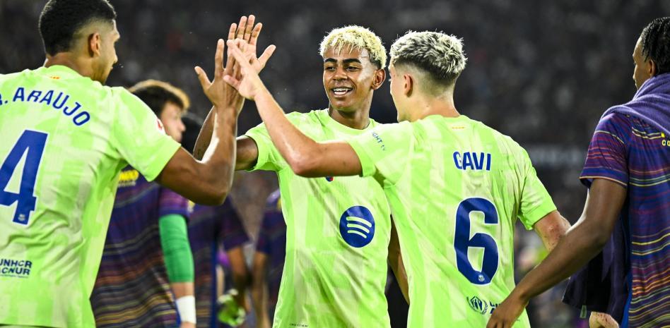 通过赛前环, 皇家奥维耶, 以表团结与